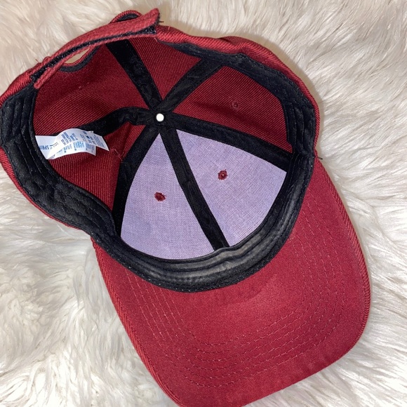 Maroon baseball cap - Picture 4 of 6